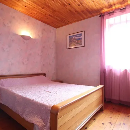 Casa vacanze Jullianges, 3 Pièces, 5 Personnes - Fr-1-582-214 *