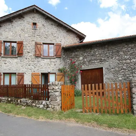 Jullianges, 3 Pièces, 5 Personnes - Fr-1-582-214 * Jullianges